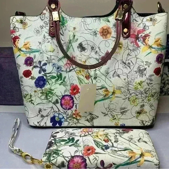NWT Designer Inspired  Floral Handbag Matching Wallet. - Picture 1 of 13